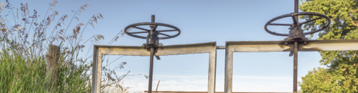 Irrigation gate opening wheels